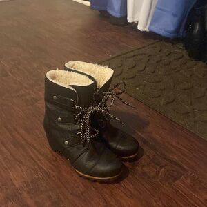 Sorel Leather Boots